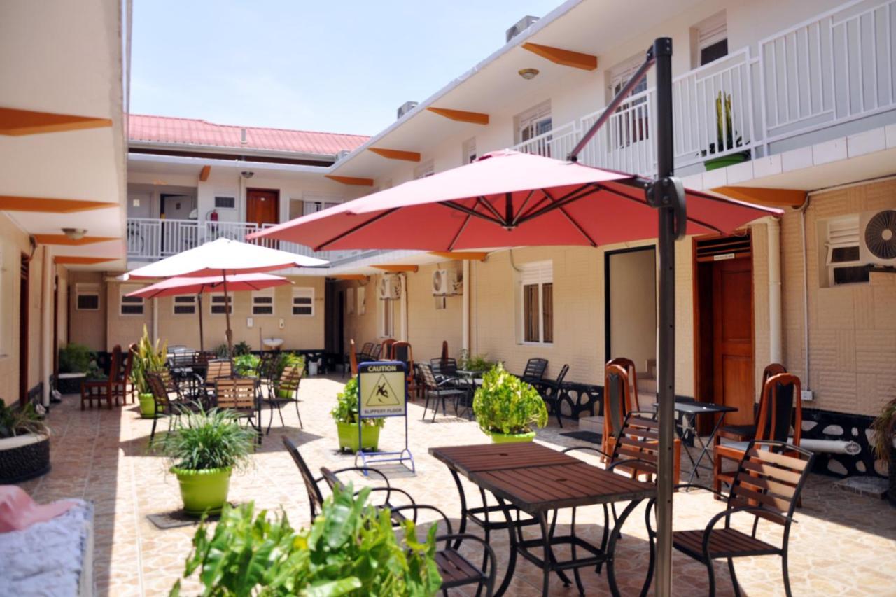 Sandton Hotel Kasese Exterior foto