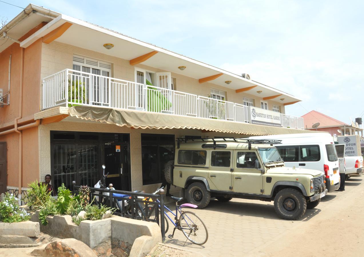 Sandton Hotel Kasese Exterior foto